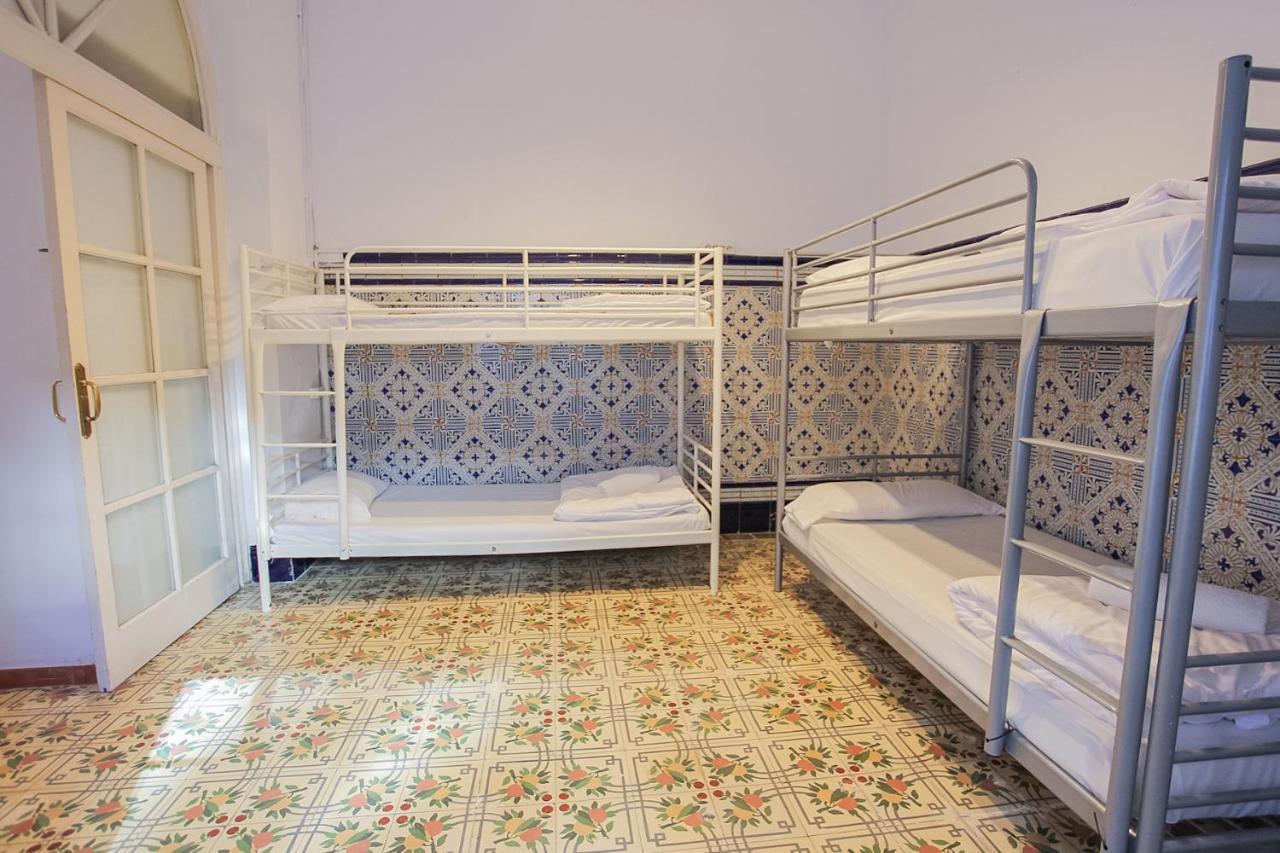 Bbtk Bed And Bike Hotel Málaga Exterior foto